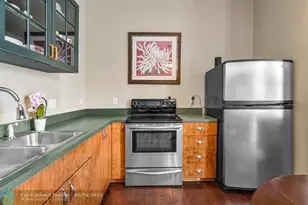 639 NE 17th Way, Fort Lauderdale, FL 33304 - Photo 37