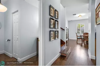 639 NE 17th Way, Fort Lauderdale, FL 33304 - Photo 17