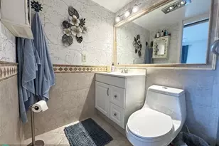 4108 Cambridge E, Deerfield Beach, FL 33442 - Photo 13