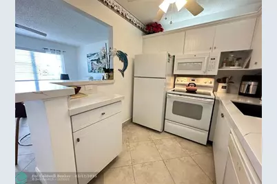 4108  Cambridge E, Unit #4108, Deerfield Beach, FL 33442 - Photo 11