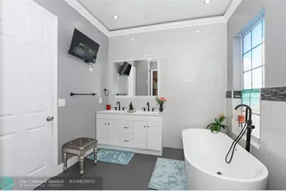 293 SW Lake Forest Way, Port Saint Lucie, FL 34986 - Photo 21