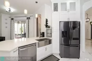 293 SW Lake Forest Way, Port Saint Lucie, FL 34986 - Photo 9