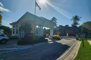 7763 Southampton Terrace, Tamarac, FL 33321 - Photo 3