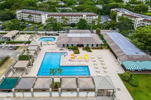 4301 Martinique Cir, Coconut Creek, FL 33066 - Photo 33