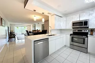 4301 Martinique Cir, Coconut Creek, FL 33066 - Photo 3