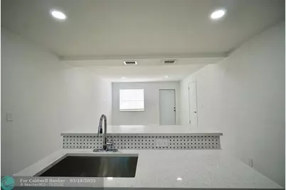 2205  A E Isaacs Ave, West Palm Beach, FL 33407 - Photo 7