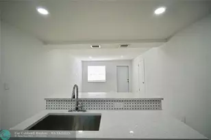 2205 A E Isaacs Ave, West Palm Beach, FL 33407 - Photo 7