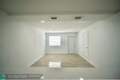 2205  A E Isaacs Ave, West Palm Beach, FL 33407 - Photo 21