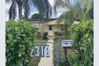 2318  Coolidge St, Hollywood, FL 33020 - Photo 1