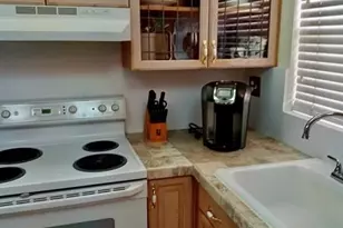 10466 Sunrise Lakes Blvd, Sunrise, FL 33322 - Photo 7