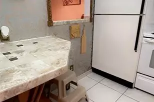 10466 Sunrise Lakes Blvd, Sunrise, FL 33322 - Photo 11