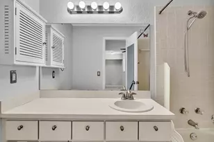 499 SE 13th St, Fort Lauderdale, FL 33316 - Photo 19