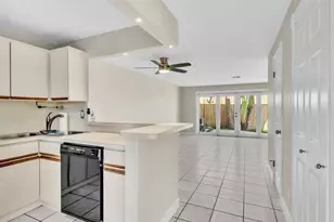 499 SE 13th St, Fort Lauderdale, FL 33316 - Photo 9