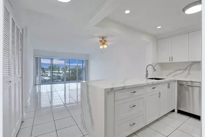 801 S Federal Hwy, Unit #405, Pompano Beach, FL 33062 - Photo 5