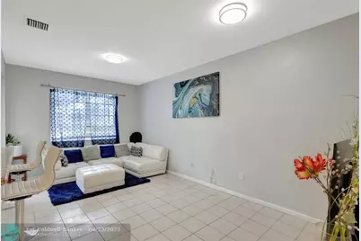 2037  Nassau Dr, Unit #2037, Riviera Beach, FL 33404 - Photo 9