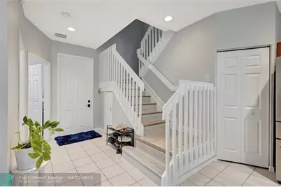 2037  Nassau Dr, Unit #2037, Riviera Beach, FL 33404 - Photo 5