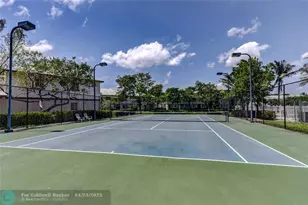 2037 Nassau Dr, Riviera Beach, FL 33404 - Photo 39