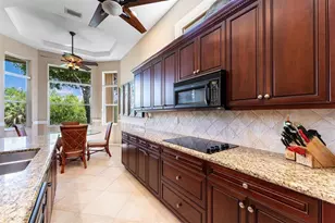 1914 Via Castello, Wellington, FL 33411 - Photo 11