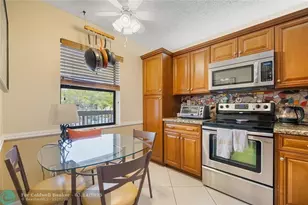 3251 Carambola Cir Unit, Coconut Creek, FL 33066 - Photo 7