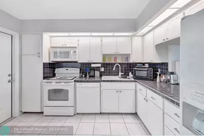 3111 NE 51st St, Unit #205, Fort Lauderdale, FL 33308 - Photo 39
