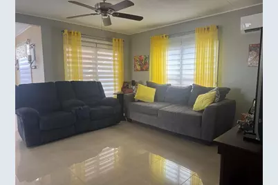 2301 SW 86th Ter, Davie, FL 33324 - Photo 5