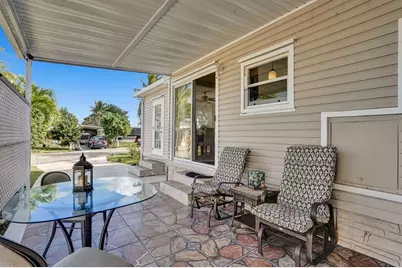 2301 SW 86th Ter, Davie, FL 33324 - Photo 13