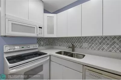 5900 NE 22nd Way, Unit #801, Fort Lauderdale, FL 33308 - Photo 7