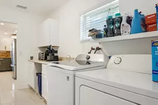 906 NW 83rd Dr, Coral Springs, FL 33071 - Photo 35