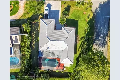 906 NW 83rd Dr, Coral Springs, FL 33071 - Photo 47