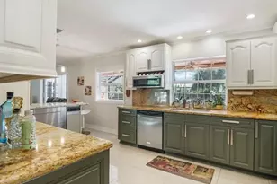 906 NW 83rd Dr, Coral Springs, FL 33071 - Photo 23