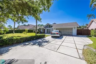 820 SW 20th St, Boca Raton, FL 33486 - Photo 3