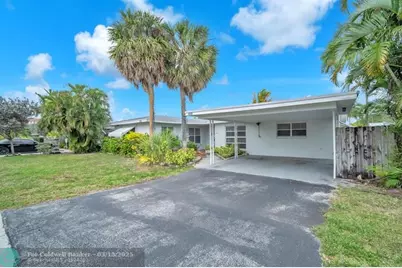 1925 NE 26th St, Wilton Manors, FL 33305 - Photo 3