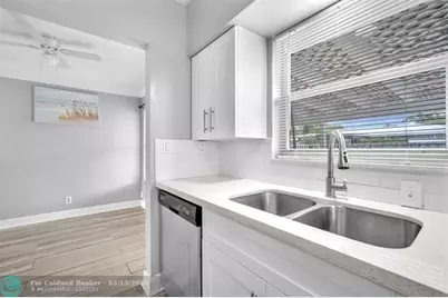 1925 NE 26th St, Wilton Manors, FL 33305 - Photo 17