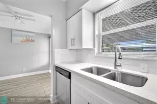 1925 NE 26th St, Wilton Manors, FL 33305 - Photo 17