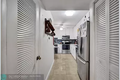 4060 N Hills Dr, Unit #32, Hollywood, FL 33021 - Photo 15