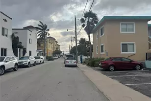 323 Monroe St, Hollywood, FL 33019 - Photo 9