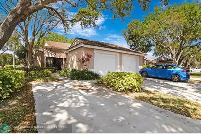 8315  Springlake Dr, Unit #8315, Boca Raton, FL 33496 - Photo 1