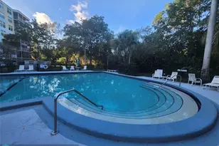 17890 W Dixie Hwy, North Miami Beach, FL 33160 - Photo 13