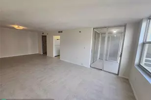 17890 W Dixie Hwy, North Miami Beach, FL 33160 - Photo 7