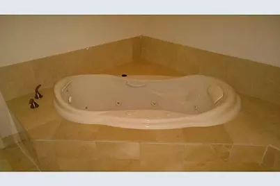 14951  Royal Oaks Ln, Unit #1608, North Miami, FL 33181 - Photo 7