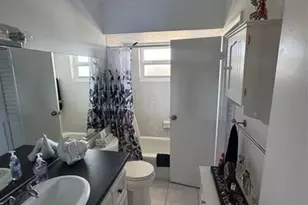 3431 NW 50th Ave, Lauderdale Lakes, FL 33319 - Photo 19