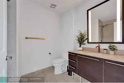 1900 N Bayshore Drive, Unit #3718, Miami, FL 33132 - Photo 21