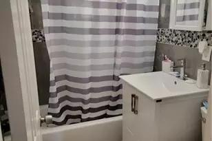 1010 NW 3rd Ave, Hallandale Beach, FL 33009 - Photo 9