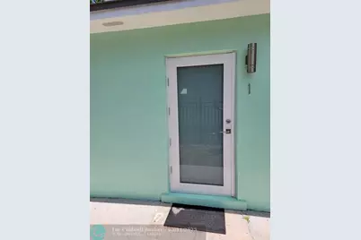 1010 NW 3rd Ave, Hallandale Beach, FL 33009 - Photo 11