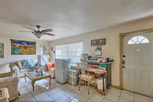 33 Spinning Wheel Ln, Tamarac, FL 33319 - Photo 5
