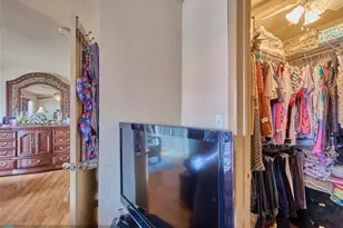 33 Spinning Wheel Ln, Tamarac, FL 33319 - Photo 25