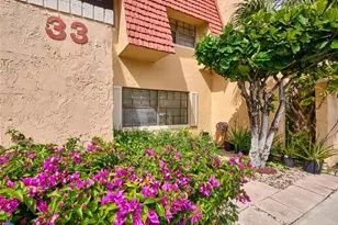 33 Spinning Wheel Ln, Tamarac, FL 33319 - Photo 1