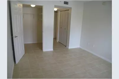 2600 S University Dr, Unit #111, Davie, FL 33328 - Photo 11