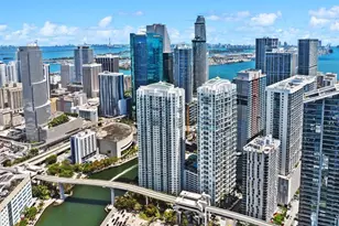 31 SE 6th St, Miami, FL 33131 - Photo 5