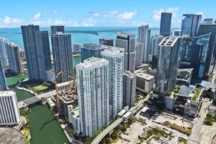 31 SE 6th St, Miami, FL 33131 - Photo 17